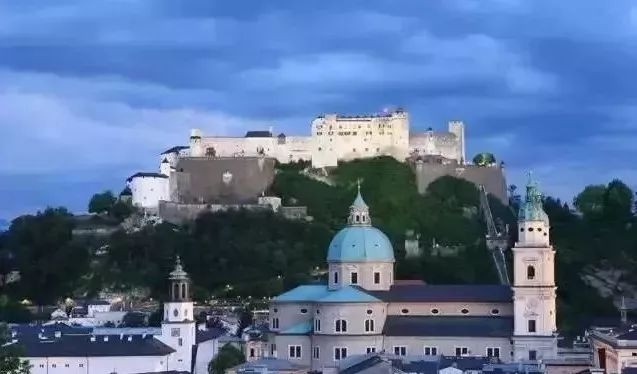 舒适的旅游体验,舒适惬意的欧洲小镇生活