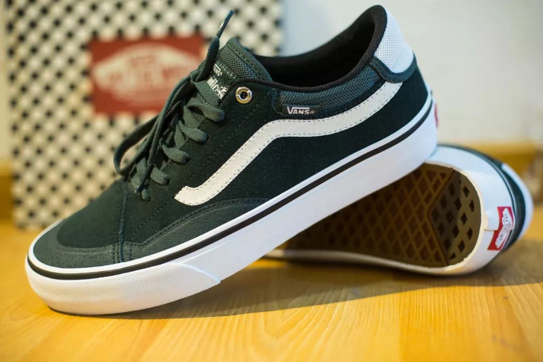 滑板鞋vans选哪一款,滑板专用鞋推荐vans