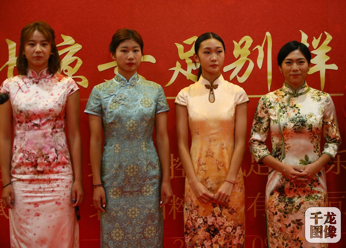 铿锵女足魅力绽放,铿锵玫瑰中国奥运女足