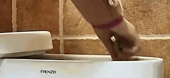 往鞋里抹点这个，走路再久都不累！聪明的人都这样做