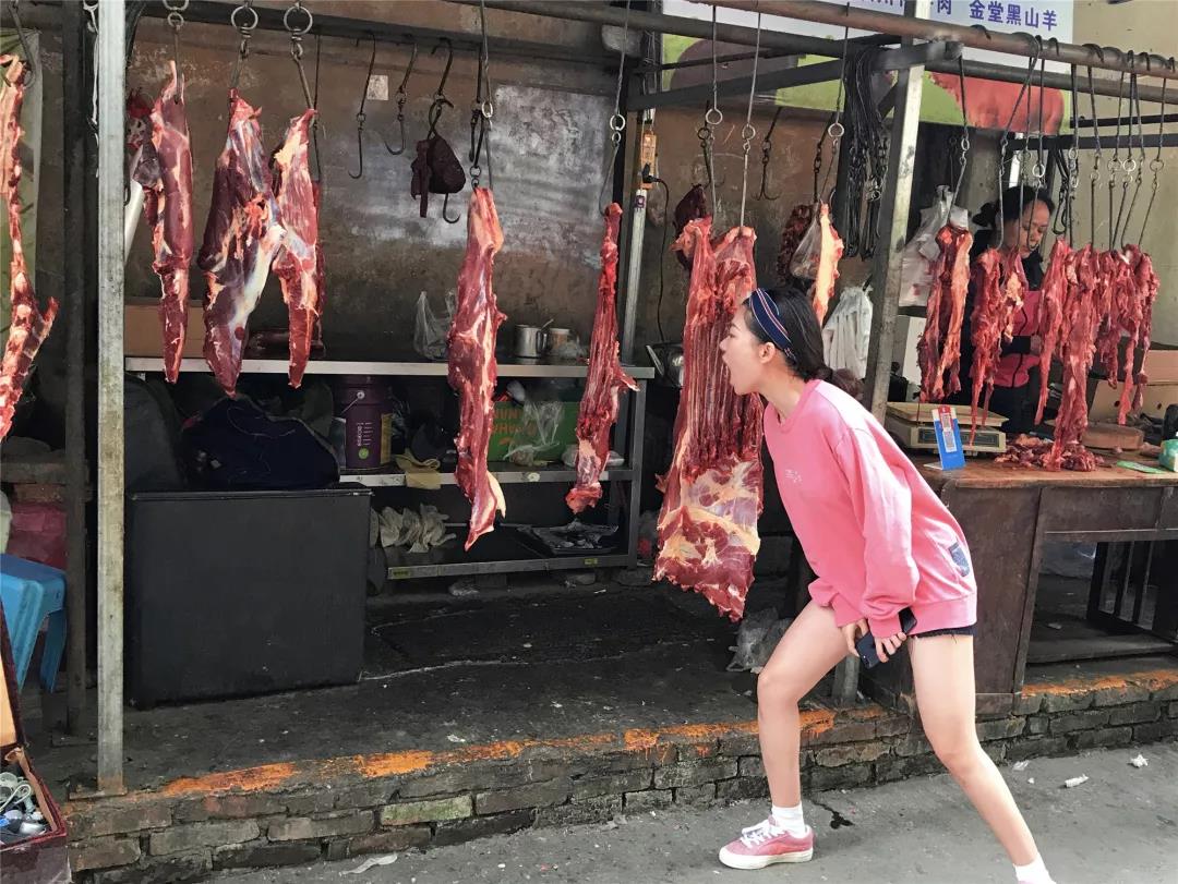 菜市场男孩,菜市场男童