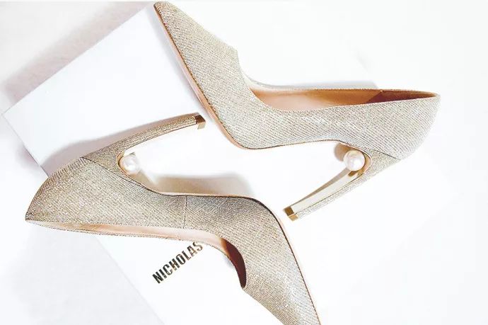 花钱减压｜谁的应援最壕无人性？粉丝的钱都是大风刮来的吗