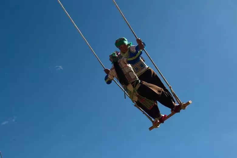 元江哈尼山寨旅游攻略,元江一年一度哈尼十月长街宴视频