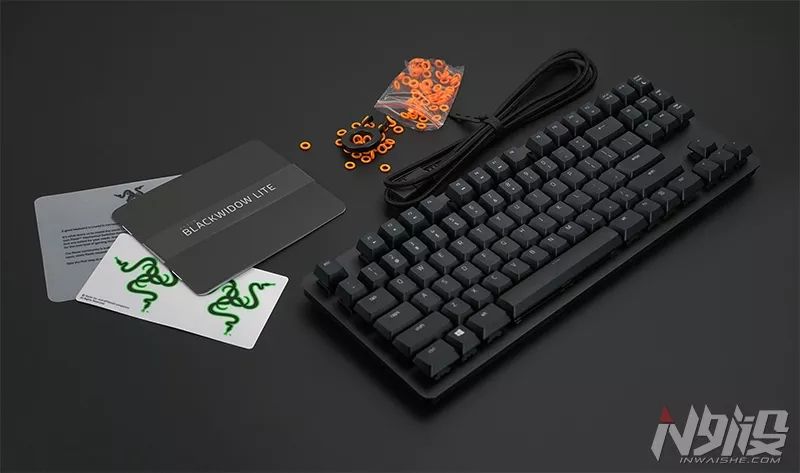 雷蛇黑寡妇蜘蛛x竞技版键盘鼠标,雷蛇黑寡妇v3键盘怎么下载驱动