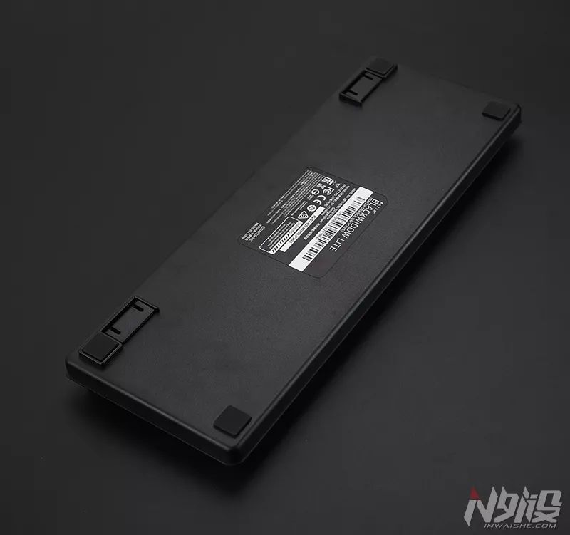 雷蛇黑寡妇蜘蛛x竞技版键盘鼠标,雷蛇黑寡妇v3键盘怎么下载驱动