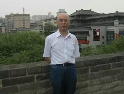 江中的故事,江中背景故事