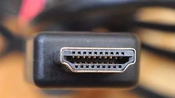 铅锤哥：电视能当电脑显示器吗？优点很少，缺点很多