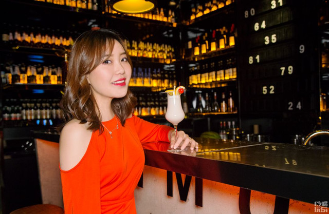 500余款全球各地精酿,3000多个钢铁酒格组成的巨幕外墙!长沙又一约酒圣地来了~