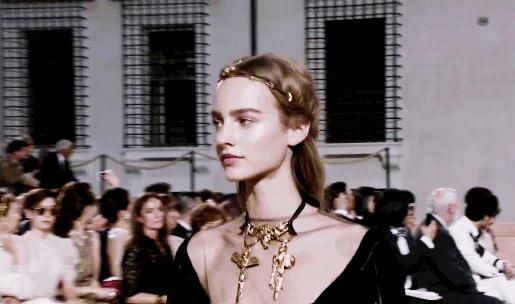 穿得了gucci也能穿地摊货,穿gucci服装