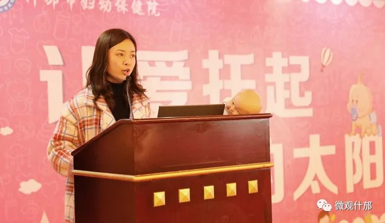 肠胀气哭闹妈妈崩溃,吐奶和肠绞痛