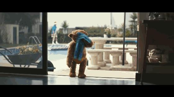 希思罗机场圣诞暖心广告上线泰迪熊夫妇今年怎么过圣诞？