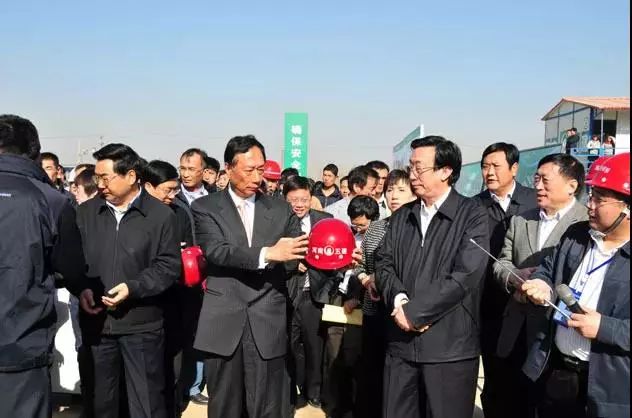 富豪郭台铭资料,郭台铭谈霸道总裁