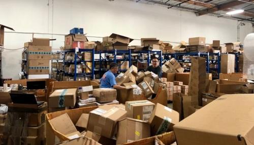 世界日报：网购星期一落幕华人快递忙翻天