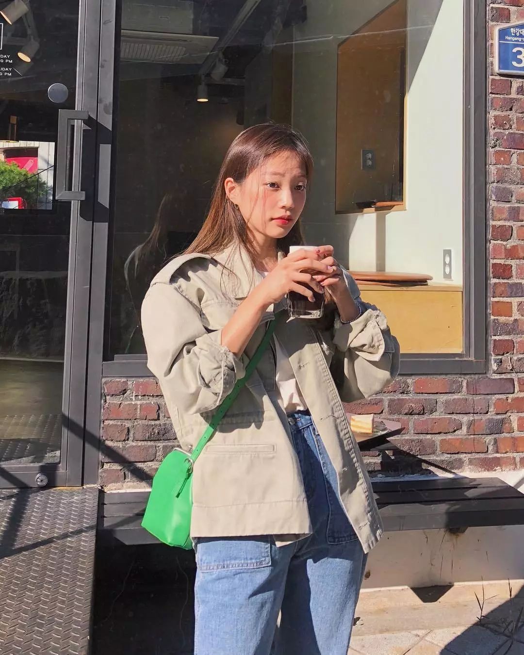 什么？！身高不足165CM的“厌世脸”也能当模特，韩国草根博主Mulbada用她的超高衣品做到了！