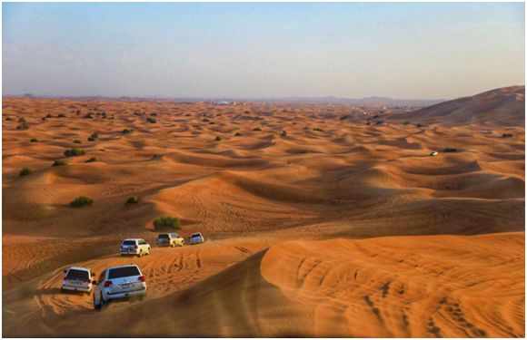 让五星红旗迎风飘扬在世界的东方,让五星红旗飘扬在中国的每个角落
