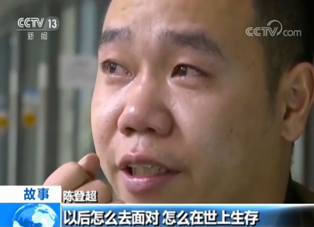 外卖小哥逆行失声痛哭,外卖小哥送外卖泪目