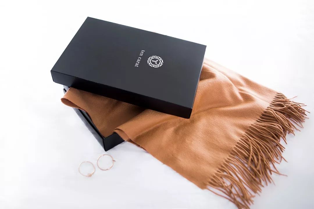 阿尔巴斯山羊绒围巾,阿尔卑斯山羊绒围巾