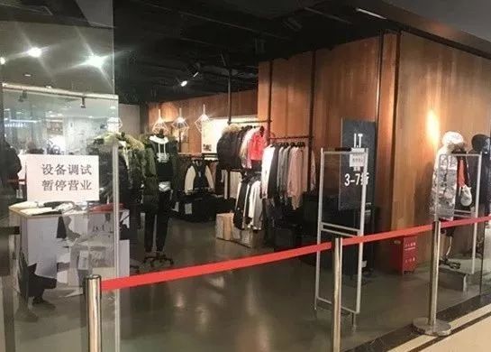 合肥车爆炸着火,合肥面包车爆炸