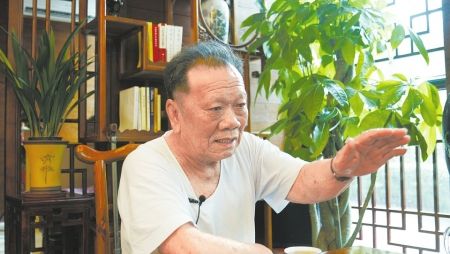 深圳渔村老村长忆“万元户村”：致富了怕政策变*小平邓**给大家吃定心丸