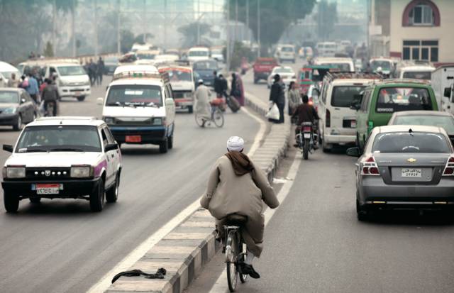 拍照模糊的方法是什么,拍照模糊怎么处理才能变清晰