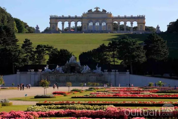 欧洲旅游团10天1680元,东欧五国游价格11日游