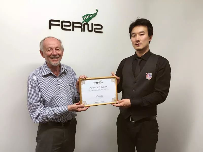 “钢铁直男”玩美妆？他从新西兰带回了最纯净的“颜值神器”，还撩到了火箭少女吴宣仪