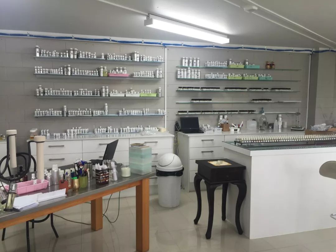 “钢铁直男”玩美妆？他从新西兰带回了最纯净的“颜值神器”，还撩到了火箭少女吴宣仪