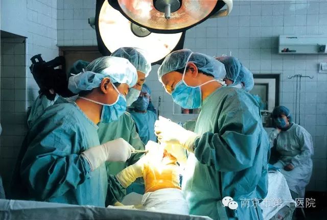 改革开放后医院,中国改革开放前的医院