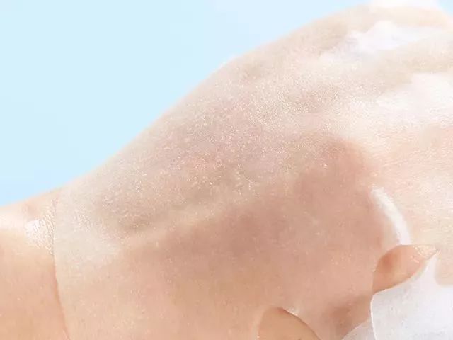 好物｜卖爆了的“蓝色药丸”，敷完脸水水的、亮亮的！