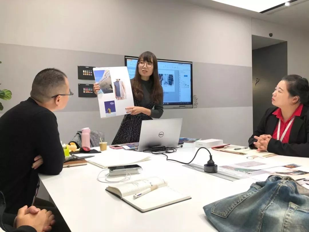 春季面料开发趋势,展望今后服装面料趋势