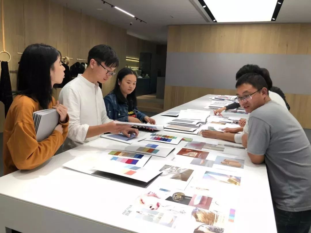 春季面料开发趋势,展望今后服装面料趋势