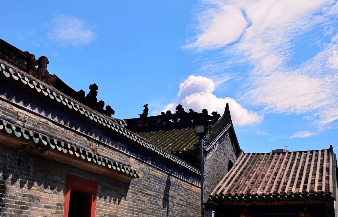 这就是新桥,这里是新桥小学