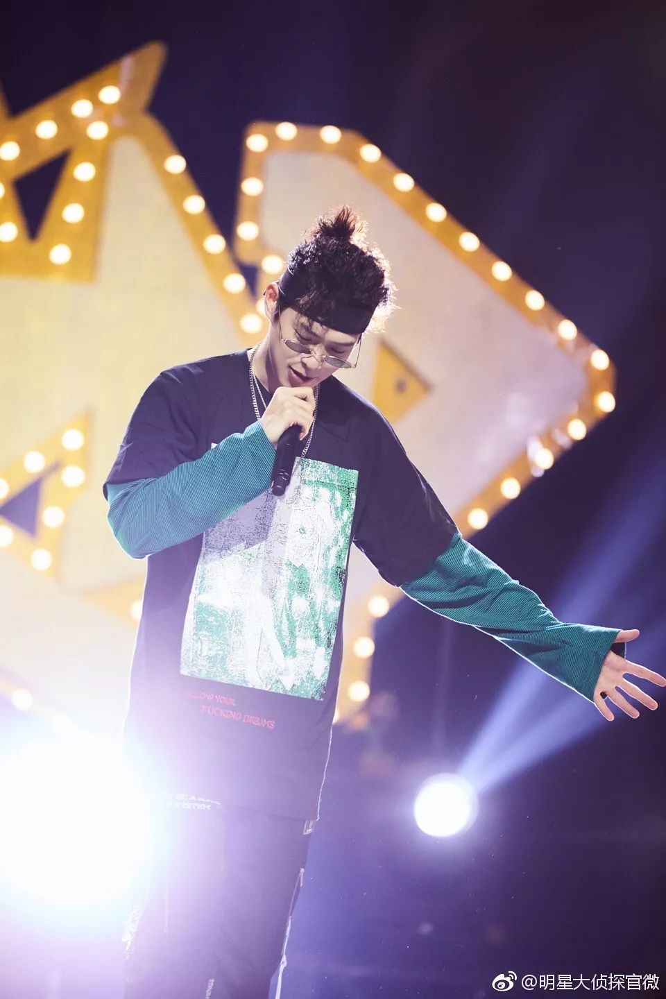 谭松韵明星大侦探最新造型 (谭松韵大侦探穿搭)