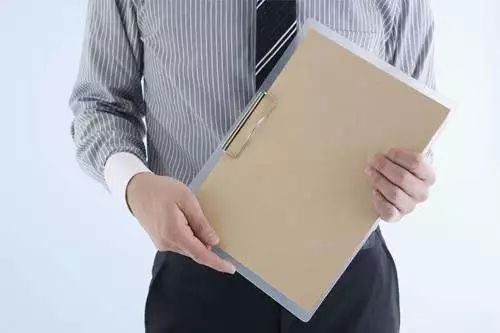 员工接私活该不该被开除,员工接私活追责赔偿