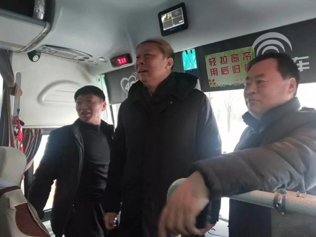 「哈师大·微分享」寒冬晨曦送温情心系我校考研生——我校*党**委书记辛宝忠亲切慰问考研学子