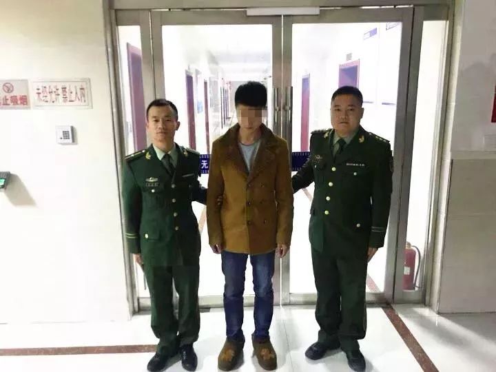 连云港日报电子版,连云港日报警界专刊