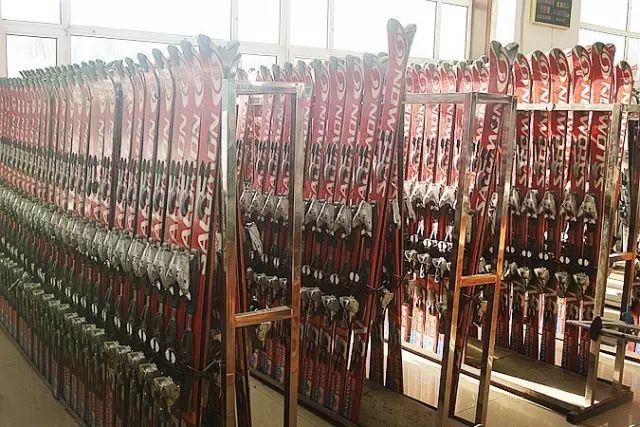 29.9元！雪圈+滑雪全天不限时4S级雪场高品质！