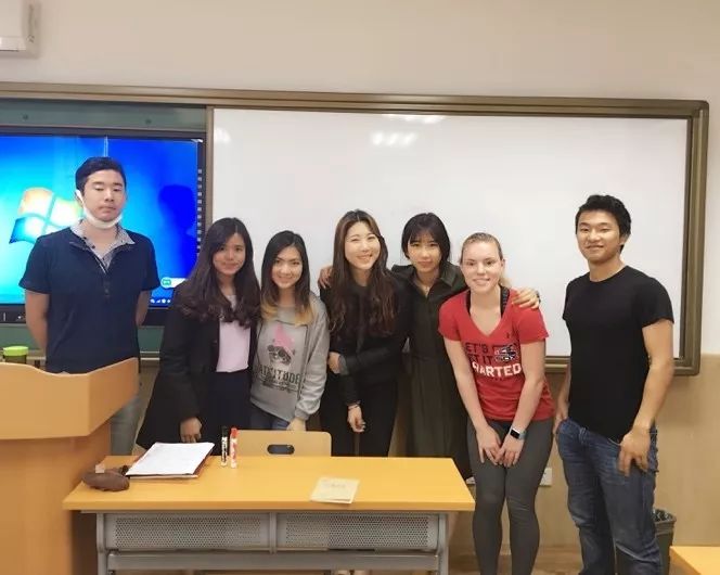 哈佛学霸每天都看的视频,哈佛学生看中国