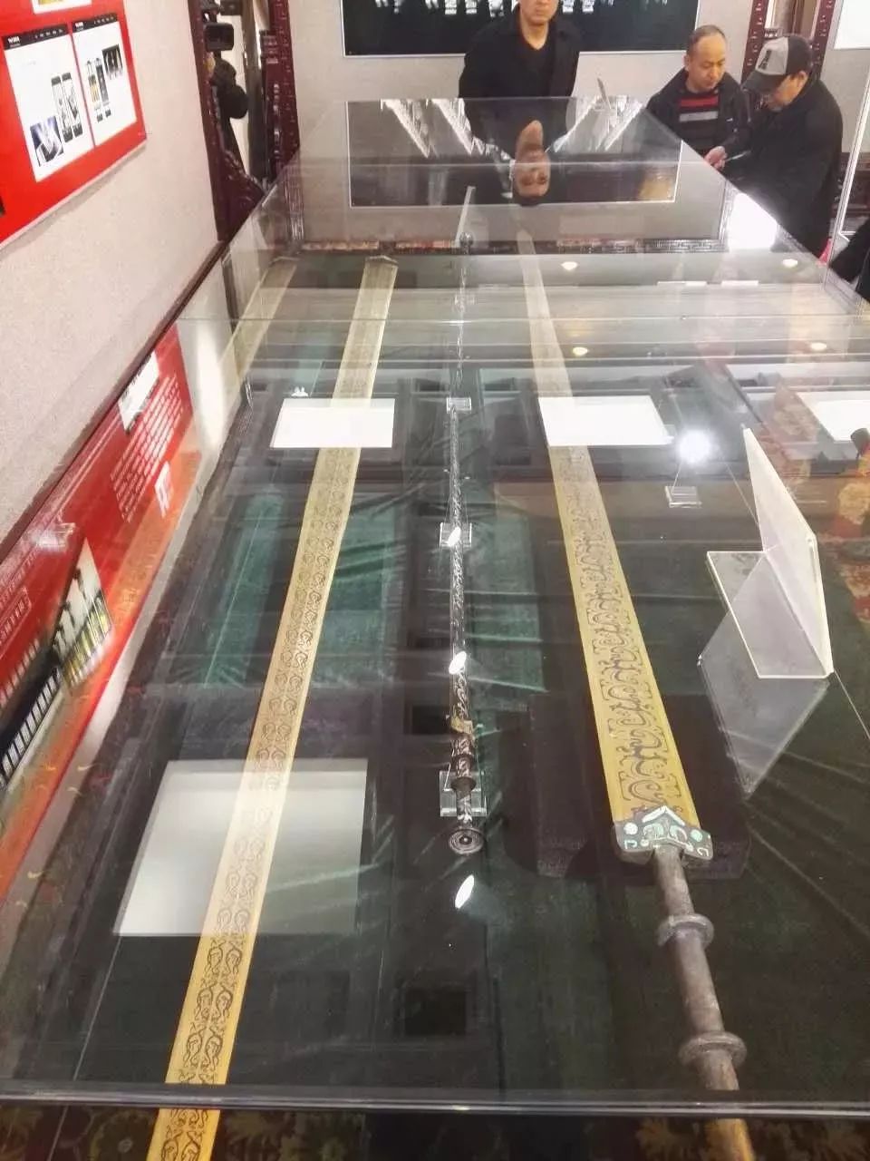 专家遇到患者,专家对民藏的看法