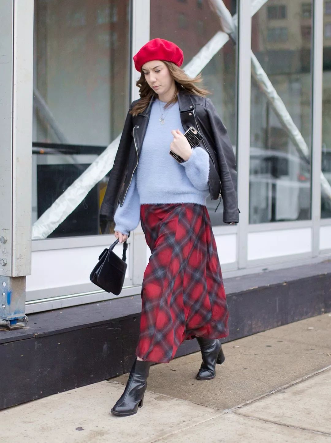 一穿红色衣服就倒霉,一穿红色就倒霉