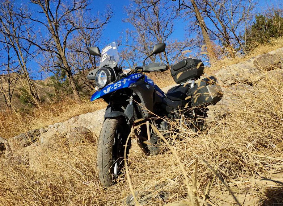 铃木骊驰250和豪爵gw250哪个好,豪爵铃木三兄弟配置对比表