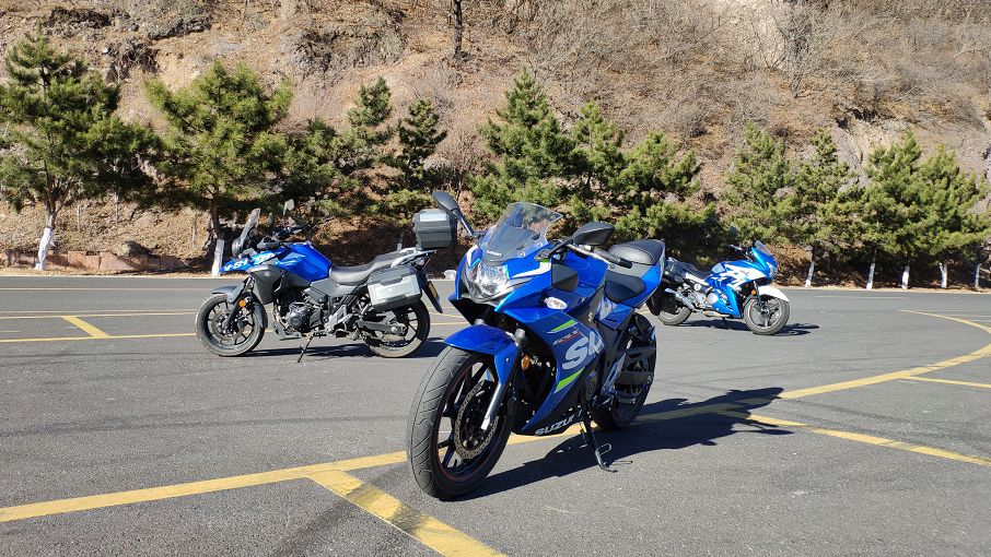 铃木骊驰250和豪爵gw250哪个好,豪爵铃木三兄弟配置对比表