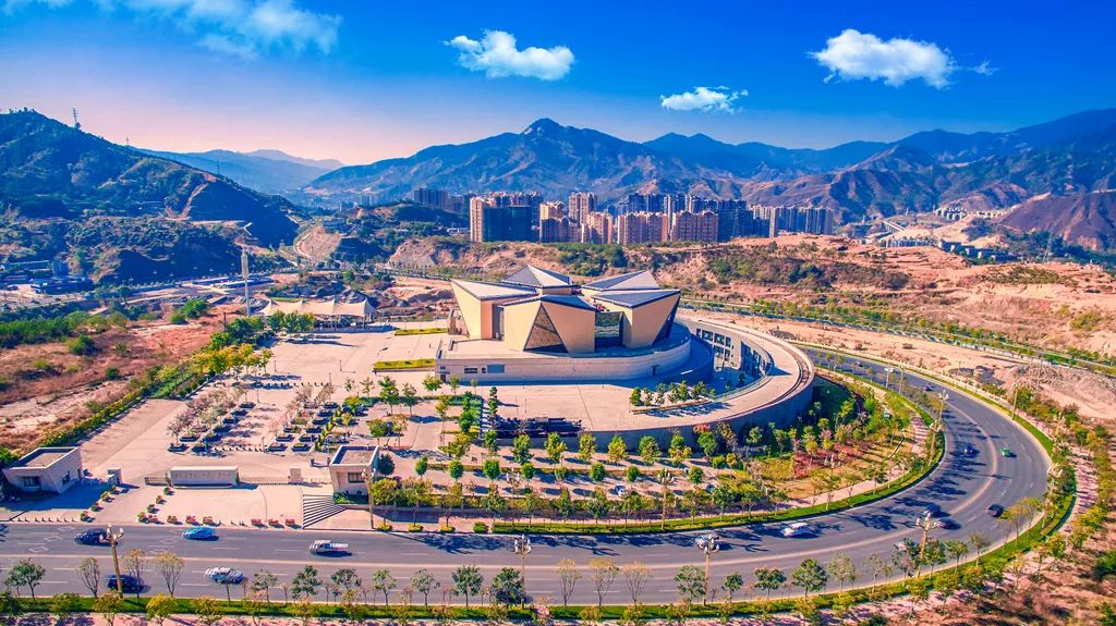 攀枝花旅游攻略自由行最佳路线 (自驾去攀枝花可以经过什么风景区)