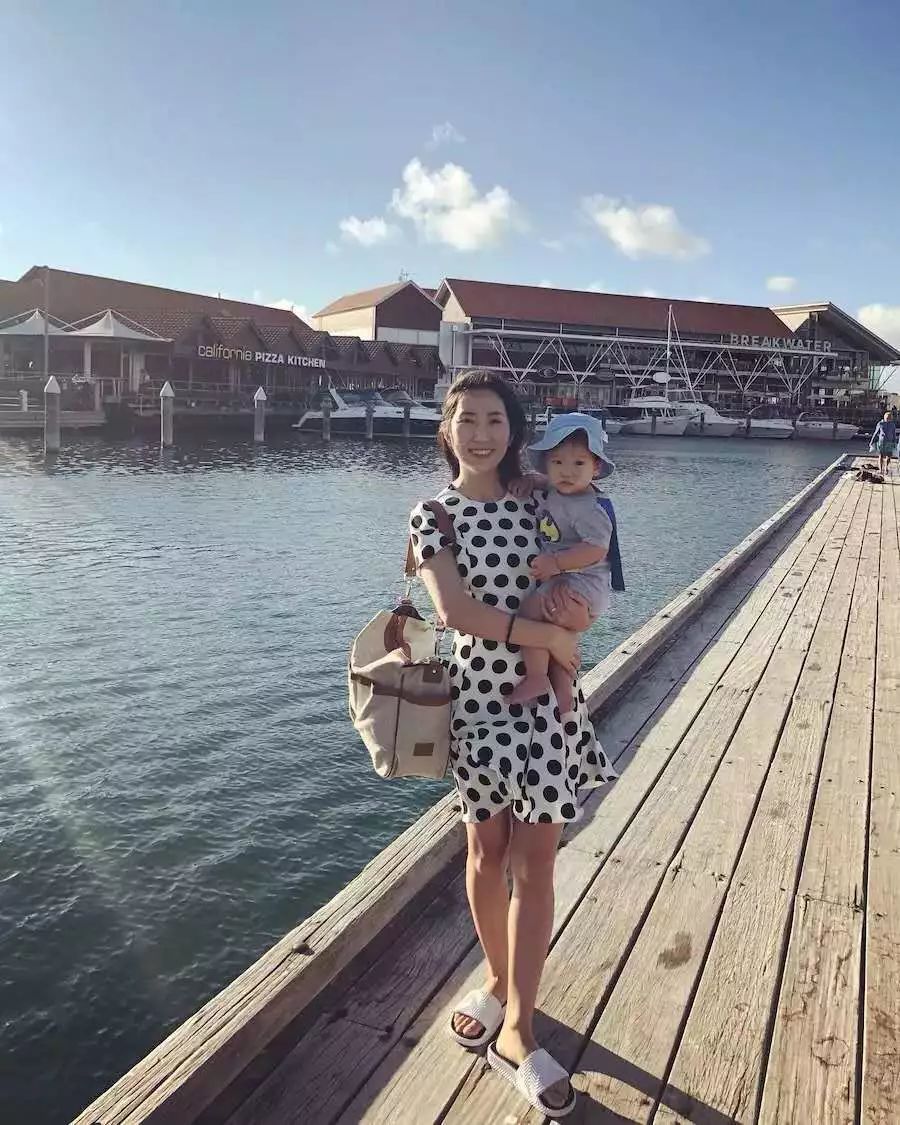 种草母婴好物！来看看别人的妈咪包里都装了些什么……