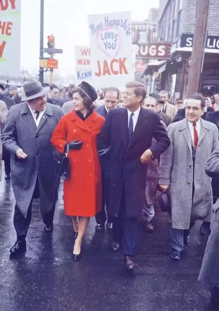 关于「高级」的N种打开方式，红色算一种