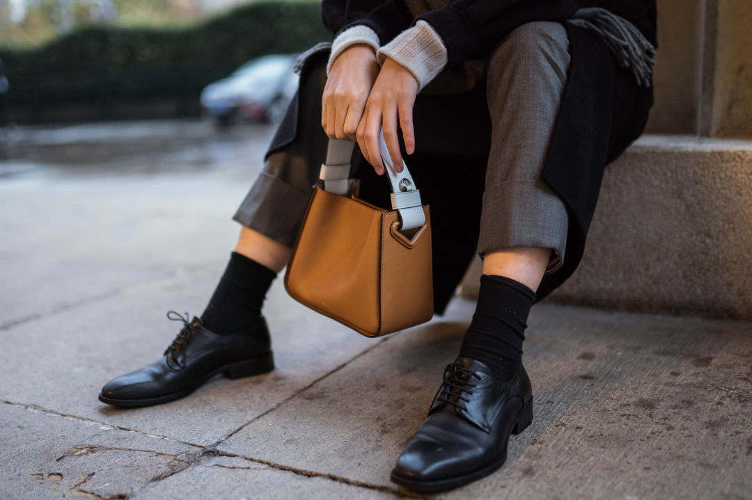 包包买小众包还是经典包,有哪些小众很贵但值得买的包