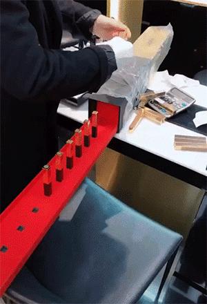 请问小姐你有100张嘴嘛？你管我，我就是要买口红！