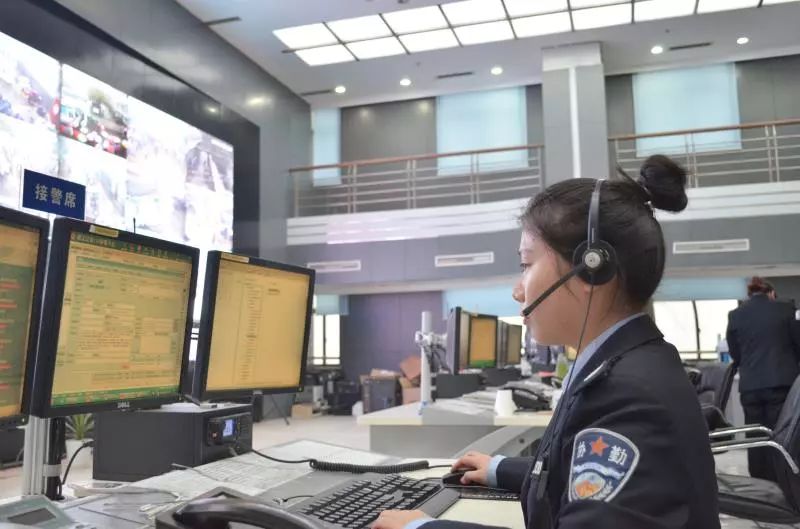 今天，北仑银泰城热闹了！