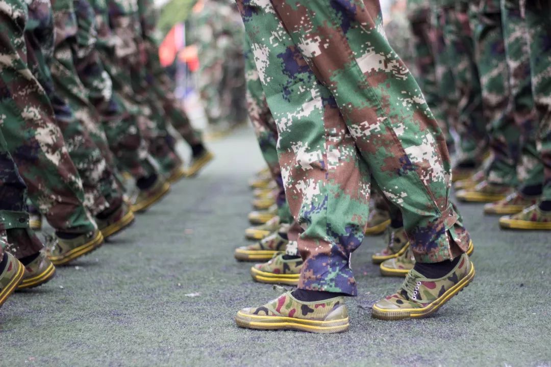 我们的军训时光英姿飒爽,我的军训生活的军训日记