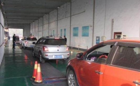 在取消报废年限之前买的车怎么办,私家车取消一年两审吗